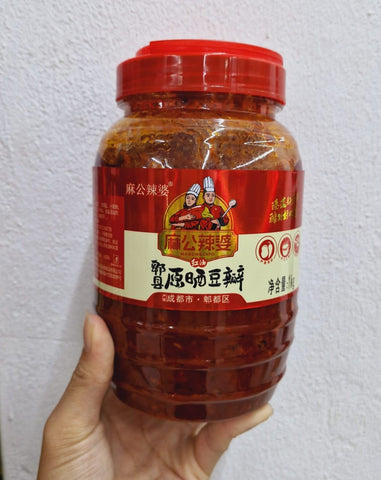 MAGONGLAPO Pixian Bean Paste With Chilli Oil 1kg