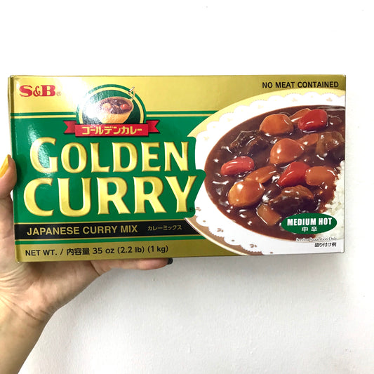 S&B Japanese Style Golden Curry Cubes - Medium 1kg